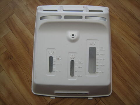 Bac     lessive  LADEN  (NH78) 20 Versailles (78)