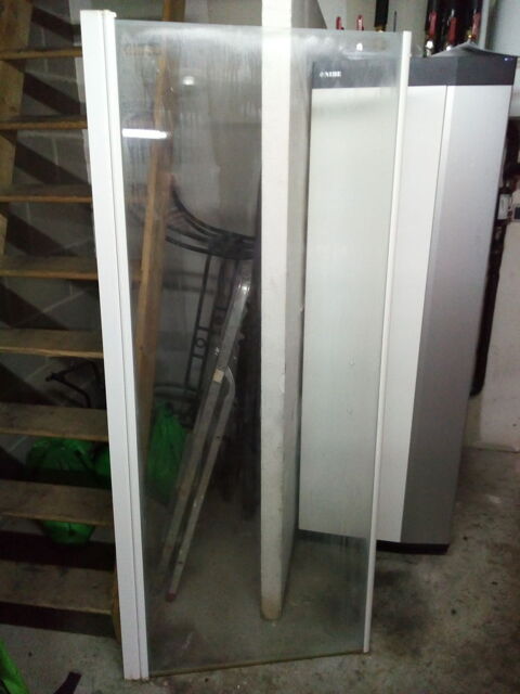 Porte de douche pivotante 50 Villiers-Charlemagne (53)