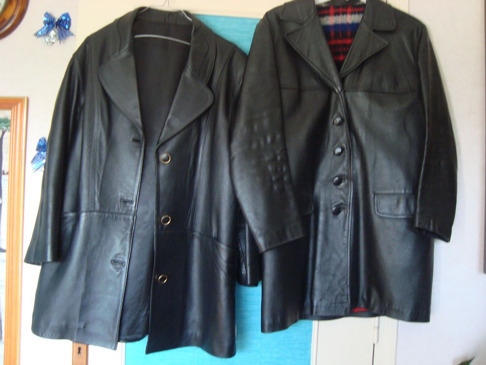 2 vestes noires en cuir Vêtements