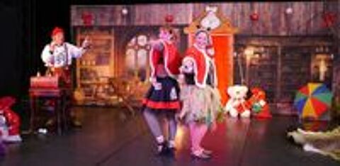   Conte MUSICAL  Alice au Pays du Père Noël  Troll de Famille  