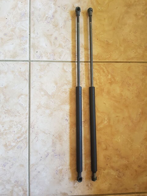 Pi&egrave;ces et &eacute;quipements Voiture Pi&egrave;ces et &eacute;quipements Voiture  occasion Mouans-Sartoux 06370