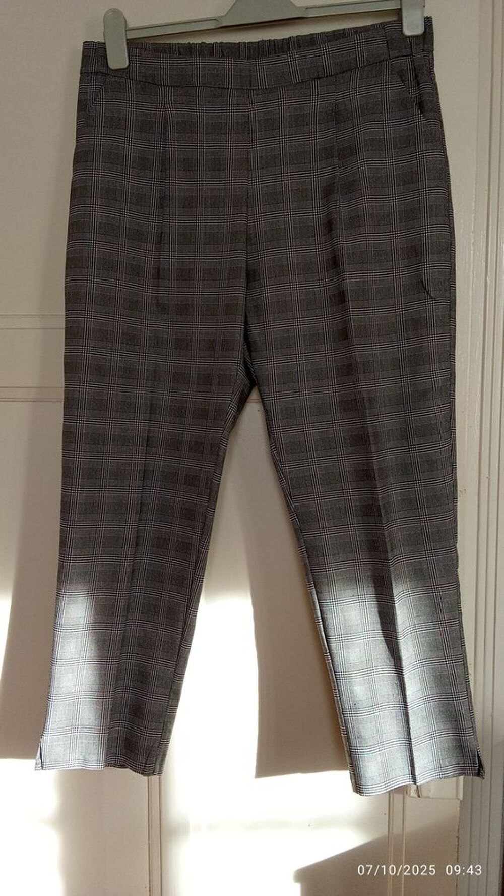 Pantacourt femme V�tements