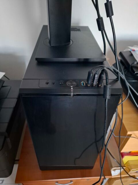 PC fixe gaming + écran LED et périphériques - bon état 400 La Chapelle-Saint-Luc (10)