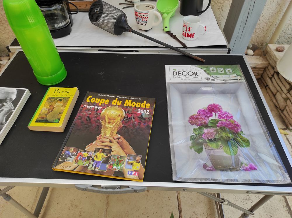9 EUROS lot cafeti&egrave;re THERMOS DECO RELIEF proust c&ocirc;t&eacute; Bricolage