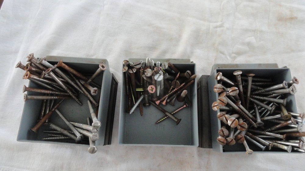 Vis &eacute;toil&eacute;es et fendues Bricolage