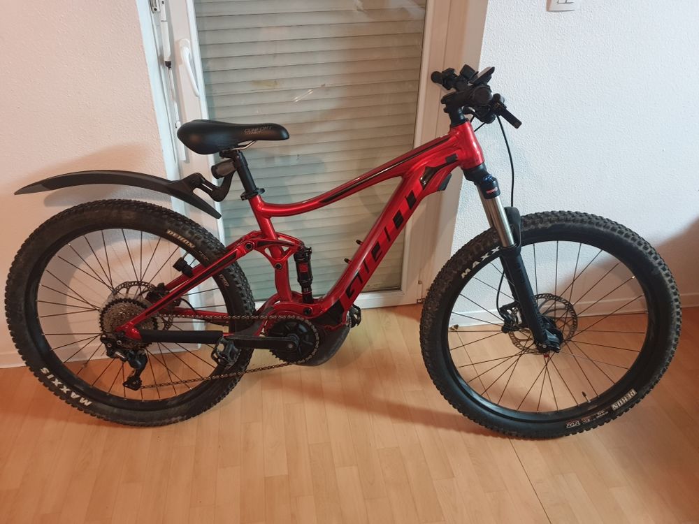 Velo Giant Stance Electrique Vélos