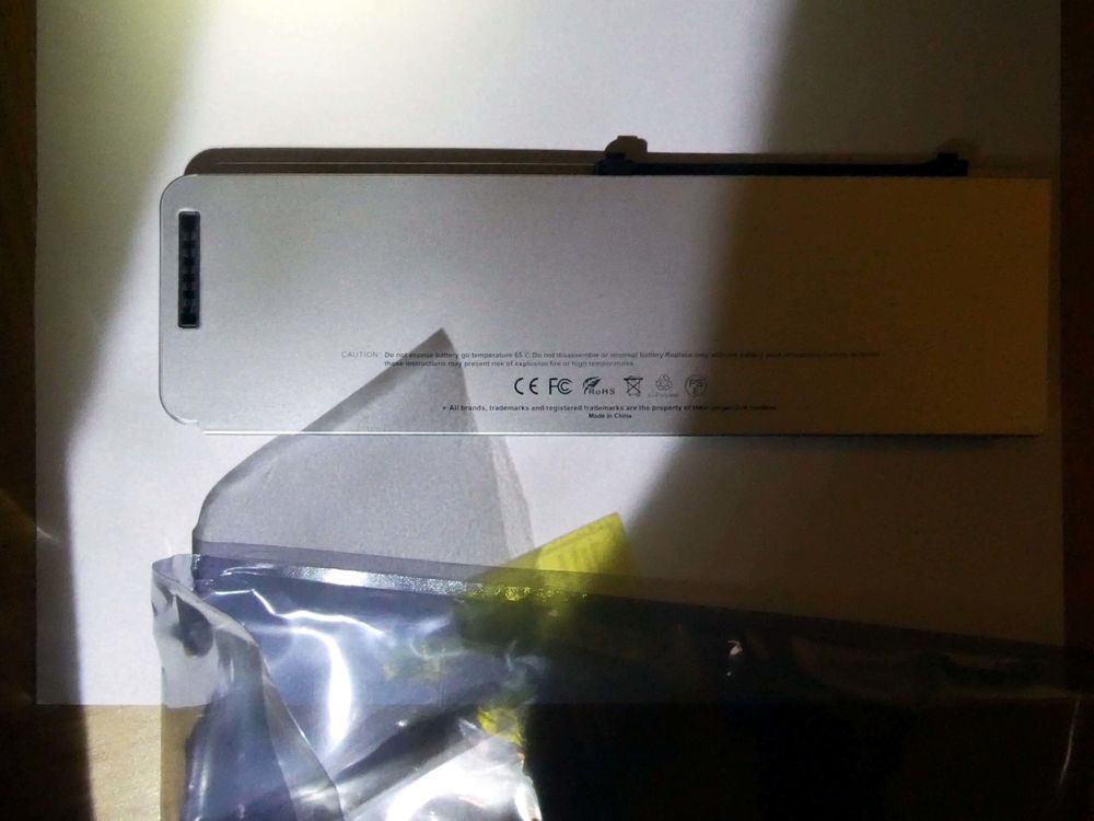 battery Apple A1281 li polymer 10.8V 5200mAh 56.2WH Matériel informatique