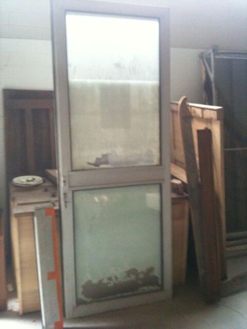 Porte  d'entr�e aluminium
205cm x 80cm 85 Castres (81)