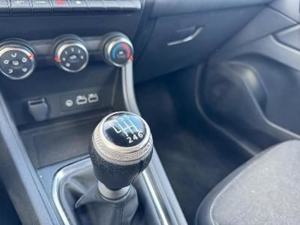 Captur TCe 90 Evolution Evolution 2024 occasion 08000 Charleville-M&eacute;zi&egrave;res