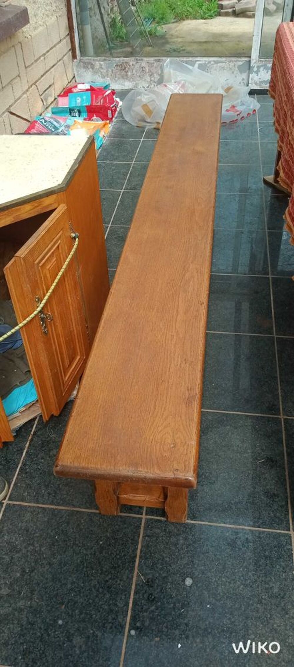 table et banc assortis en ch&ecirc;ne massif Meubles