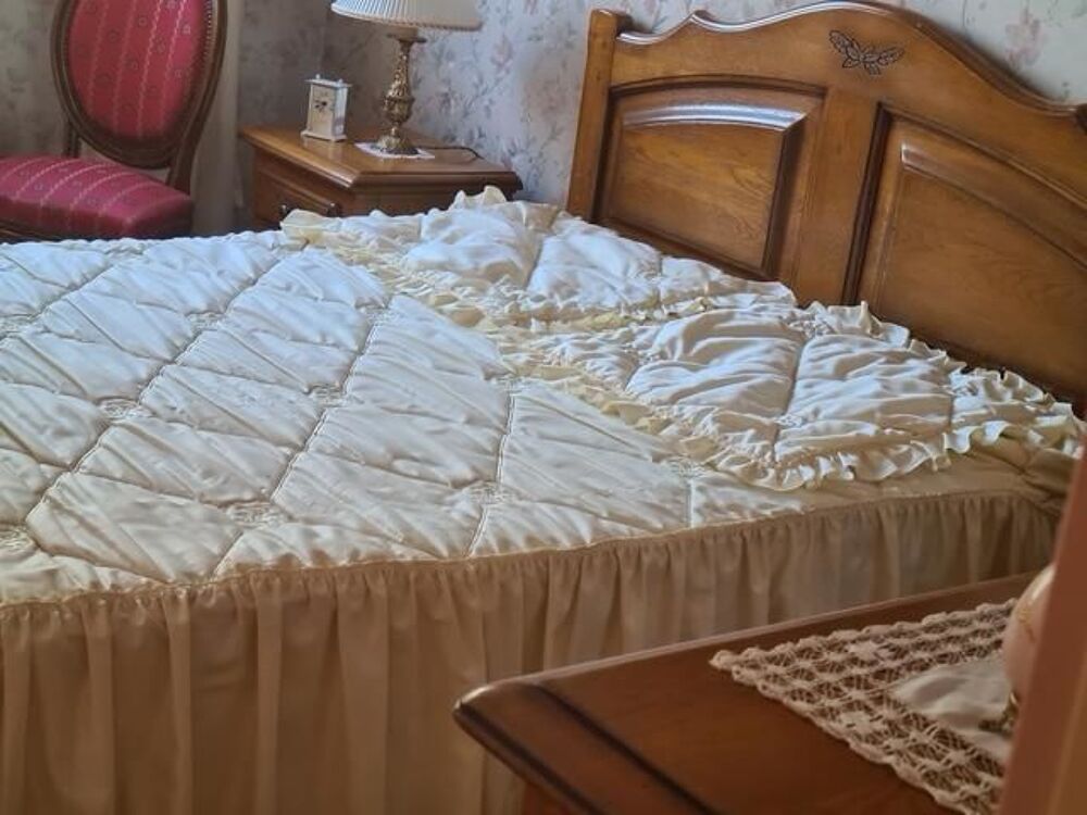 Suite sucession meubles massifs de qualit&eacute; , . Meubles