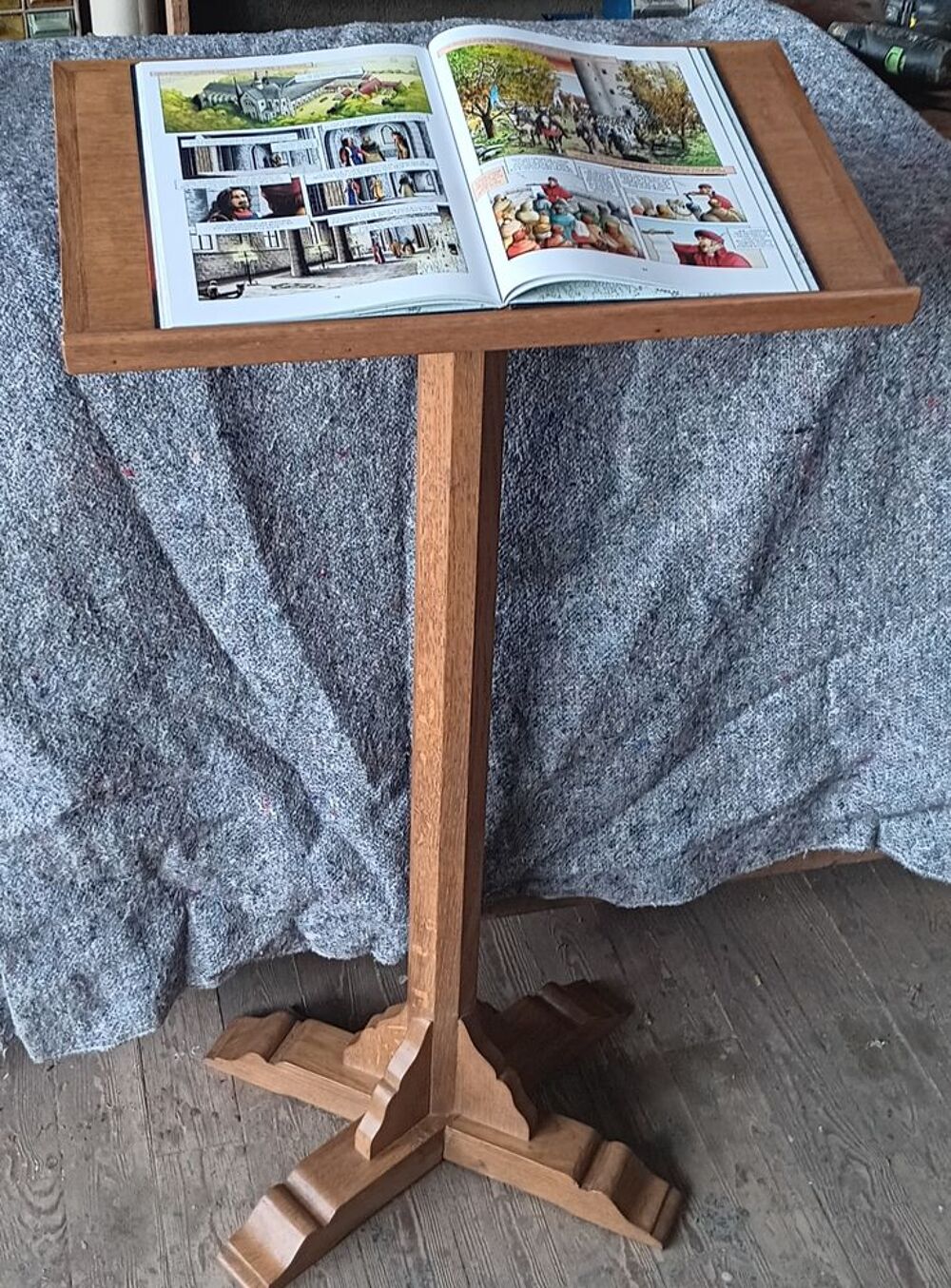 lutrin en ch&ecirc;ne Meubles
