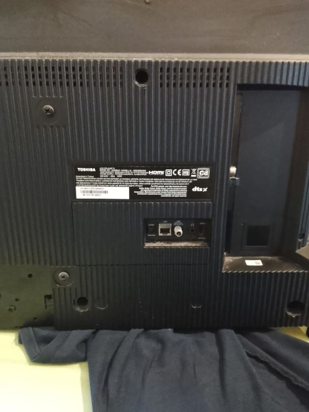 T&eacute;l&eacute;viseur Toshiba 55 pouces QLED 4K Google TV bon &eacute;tat Photos/Video/TV