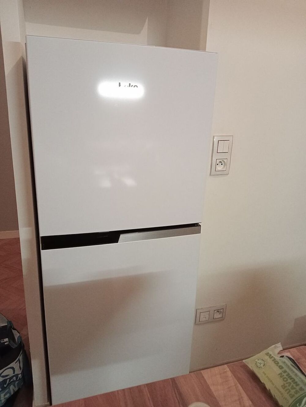 Frigo Beko r&eacute;frig&eacute;rateur cong&eacute;lateur garanti 22 mois 350 Electromnager