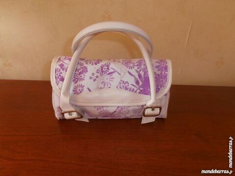 Sac � main  baguette  Cacharel (39) 10 Tours (37)