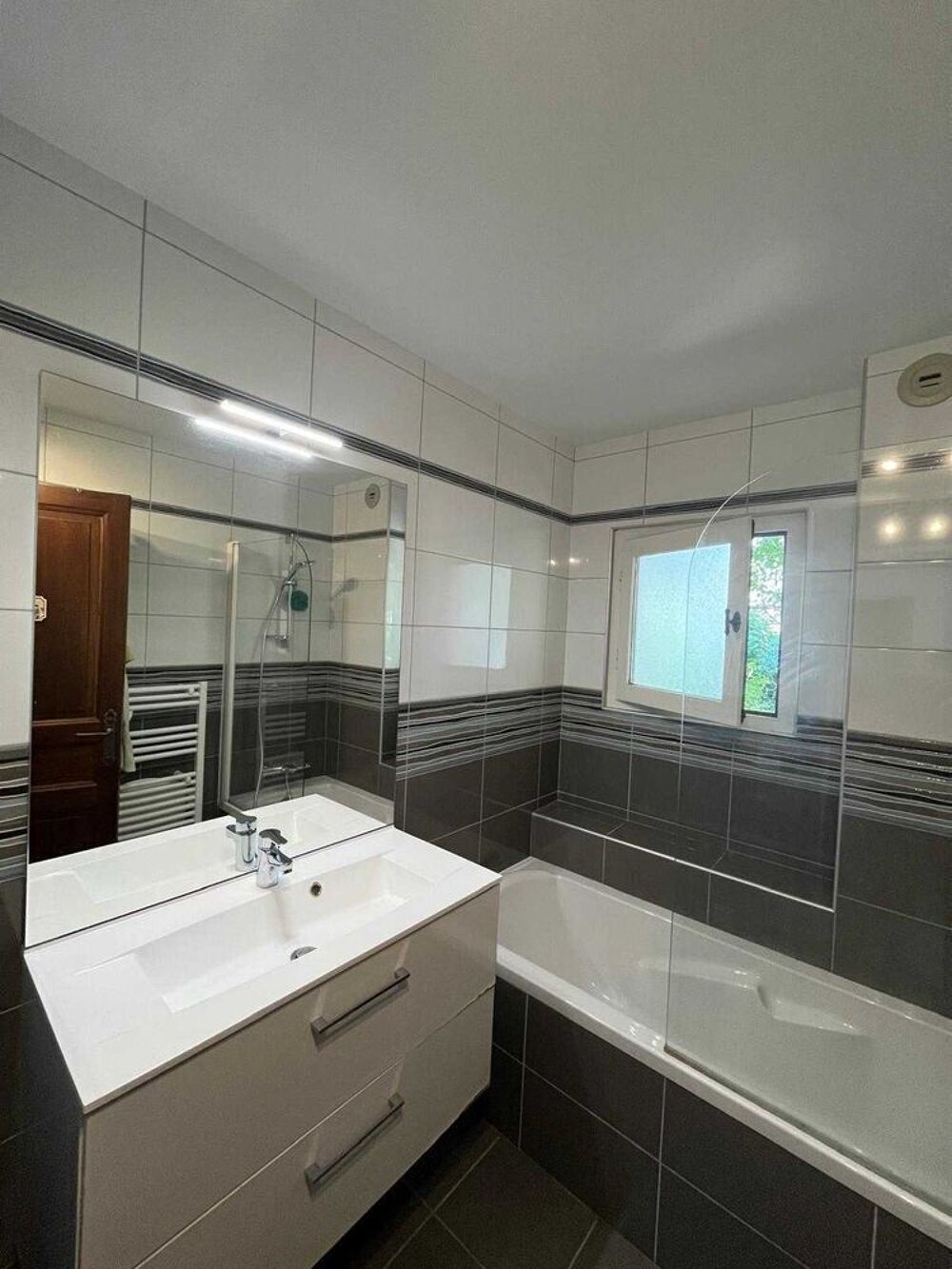 Appartement 5 pièces 100 m² · à Guillestre · 100 m² · 279 000 €