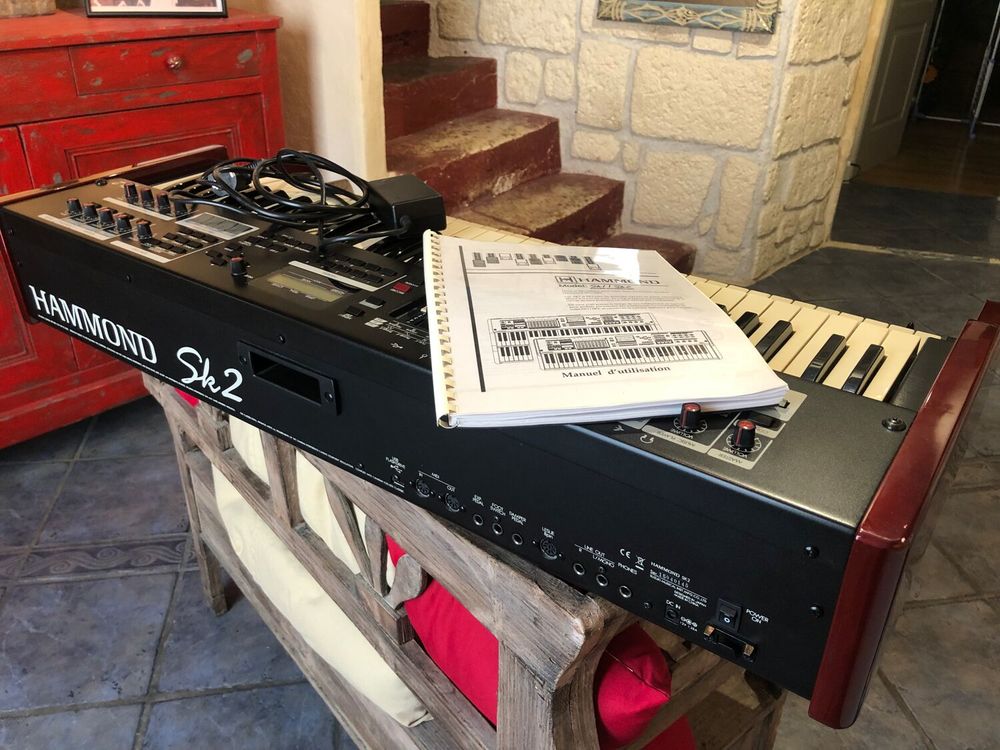 Orgue Hammond SK2 + softbag Instruments de musique