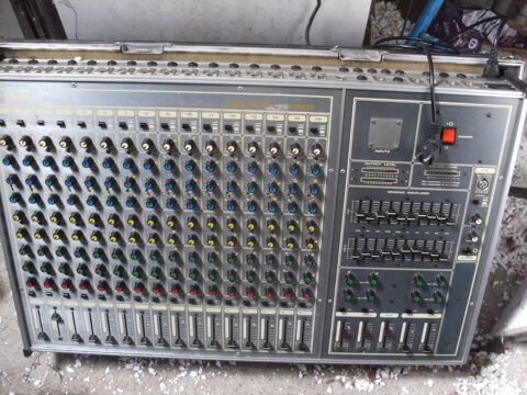 CONSOLE DE MIXAGE ANALOGIQUE LEM MX 516 S 100 Rablay-sur-Layon (49)
