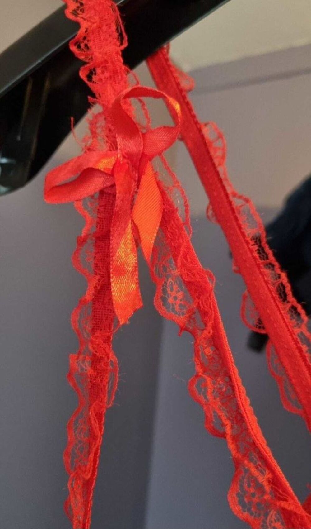 Tr&egrave;s joli body rouge dentelle Vêtements