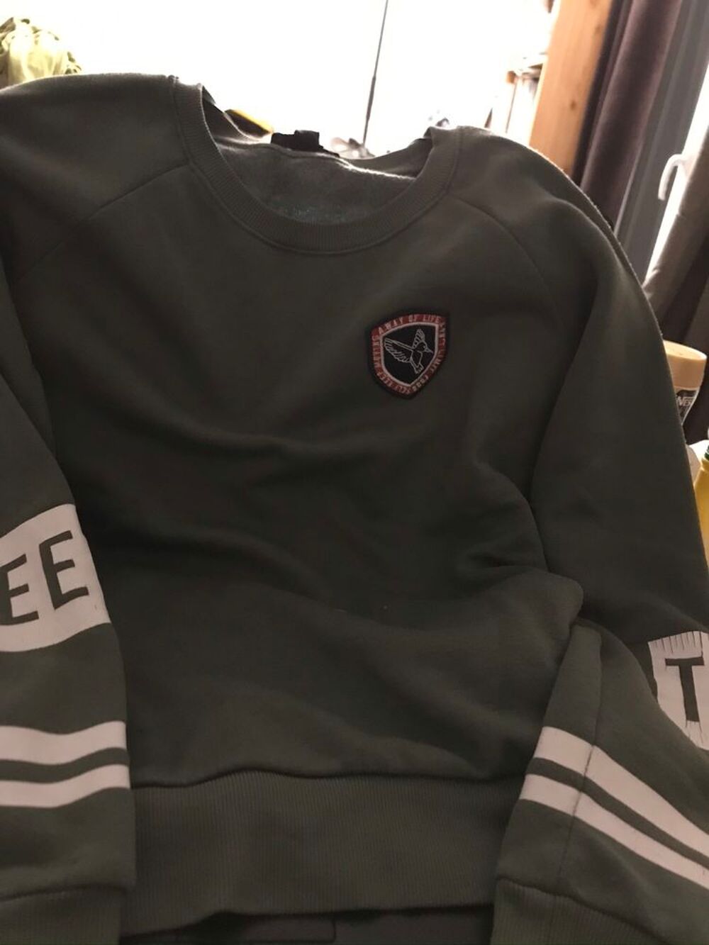 PULL KAKI A WAY OF LIFE Taille 14/16 ans Vêtements enfants