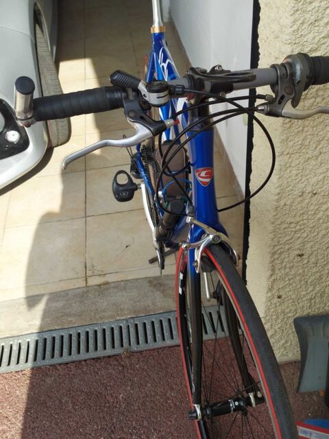 vélo homme 300 Villeneuve-Tolosane (31)