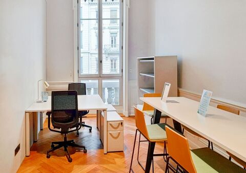 Trouvez un espace de bureau &agrave; LYON, Signature Cours de la Libert&eacute;  pour 3 personnes o&ugrave; tout est pris en charge 1039 69003 Lyon