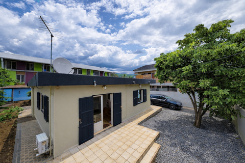   Villa F4 meubl�e � louer au centre ville de Saint Paul (R�union) Maison - 4 pi�ce(s) - 70 m�