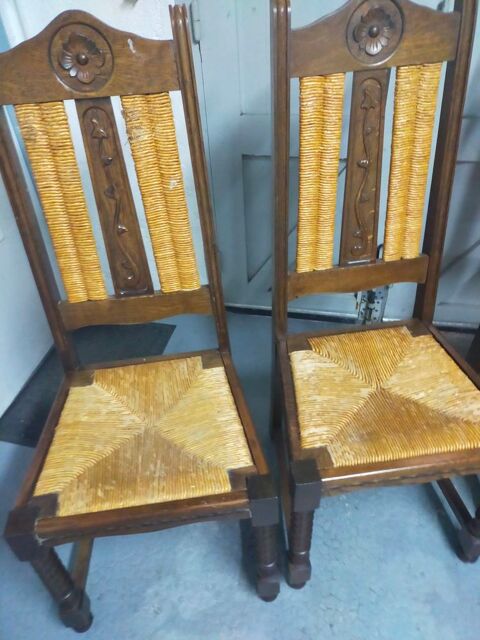 Cde: 06 chaises type rustique  Basque  en l'tat.
50 Sotteville-ls-Rouen (76)