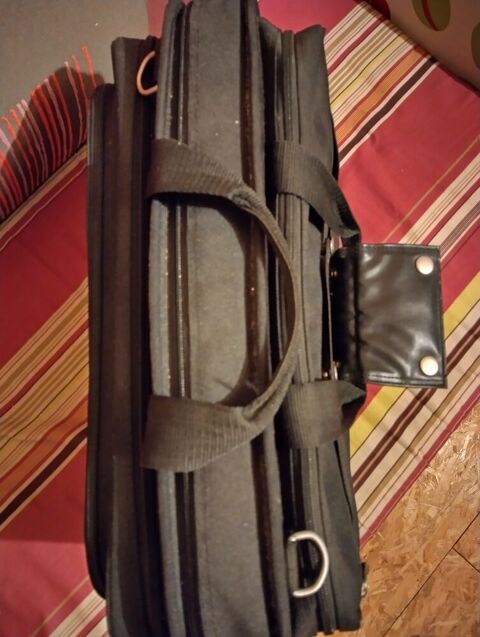 Cartable sacoche Dell pour ordinateur portable ou tablette Rancy (71)