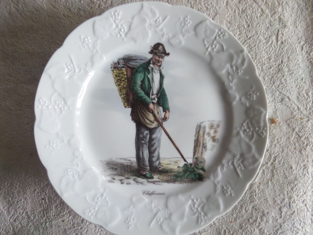 6 assiettes a dessert en porcelaine Cuisine