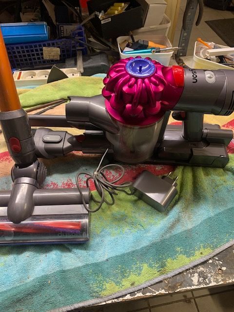 Aspirateur Dyson V6 90 Saint-M�dard-en-Jalles (33)