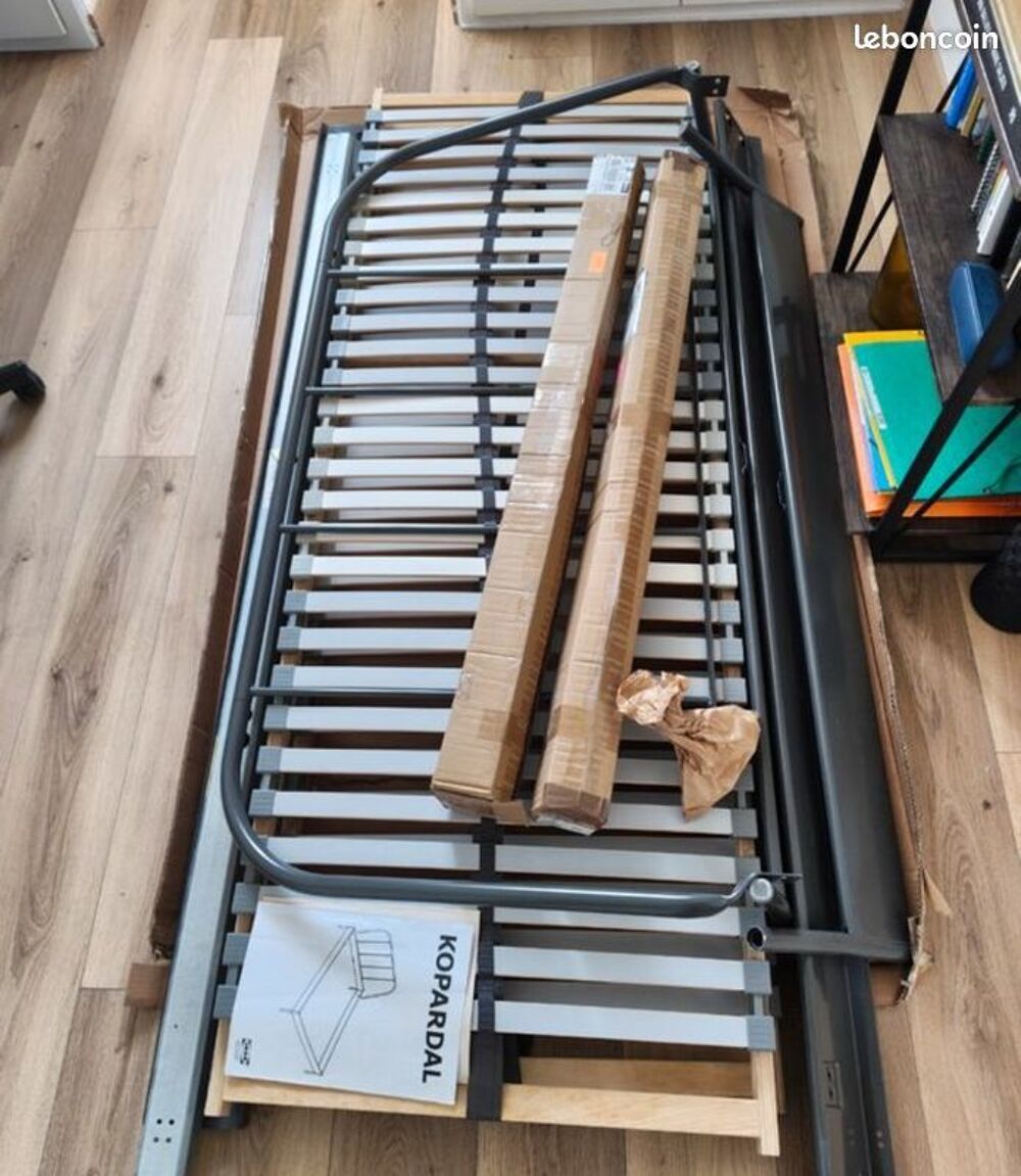 Lit KOPARDAL 140CM+ LONSET excellent &eacute;tat comme neuf Meubles