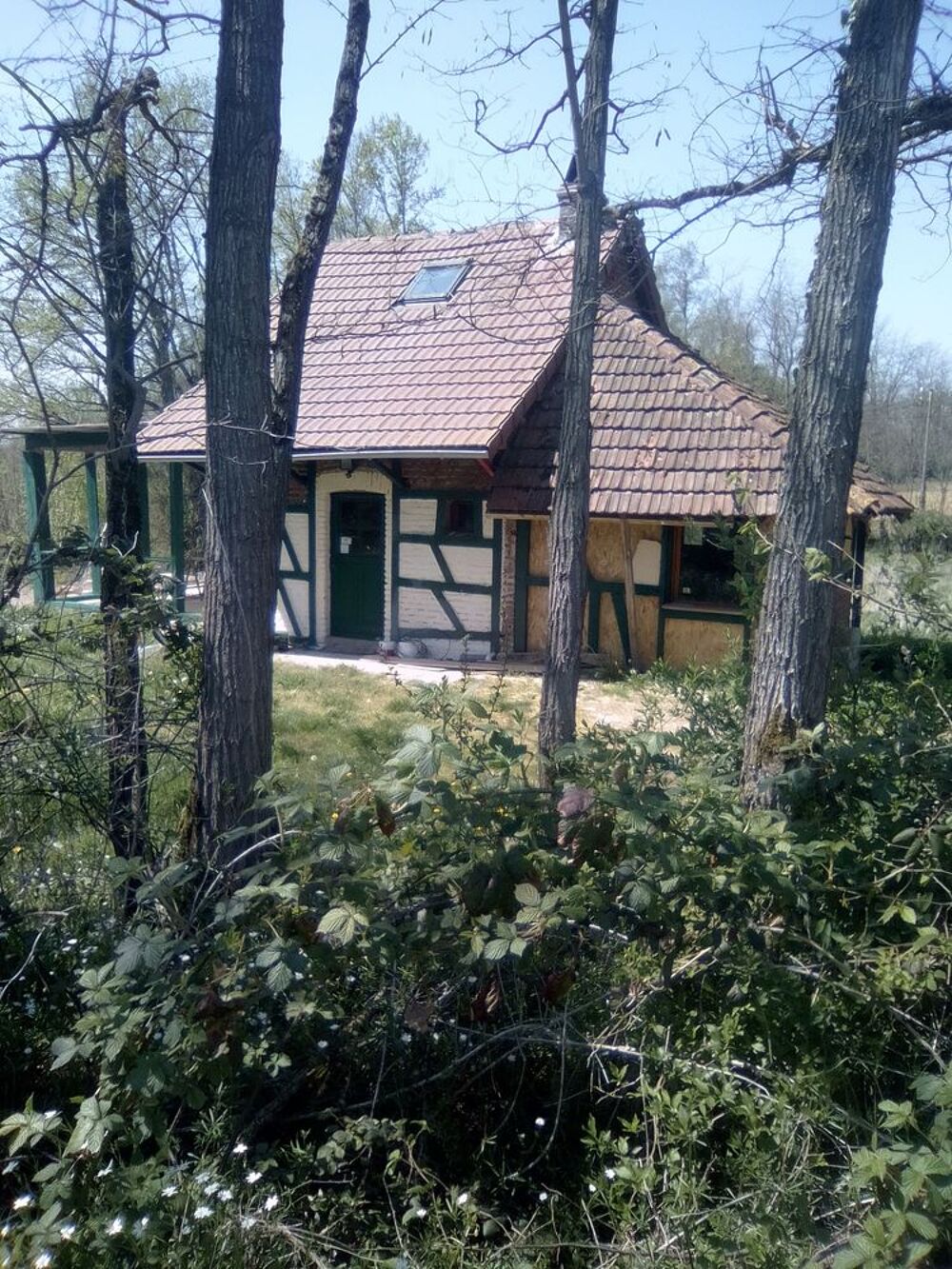 Location Maison Charmante maison bressanne 
Récemment restaurée Montjay