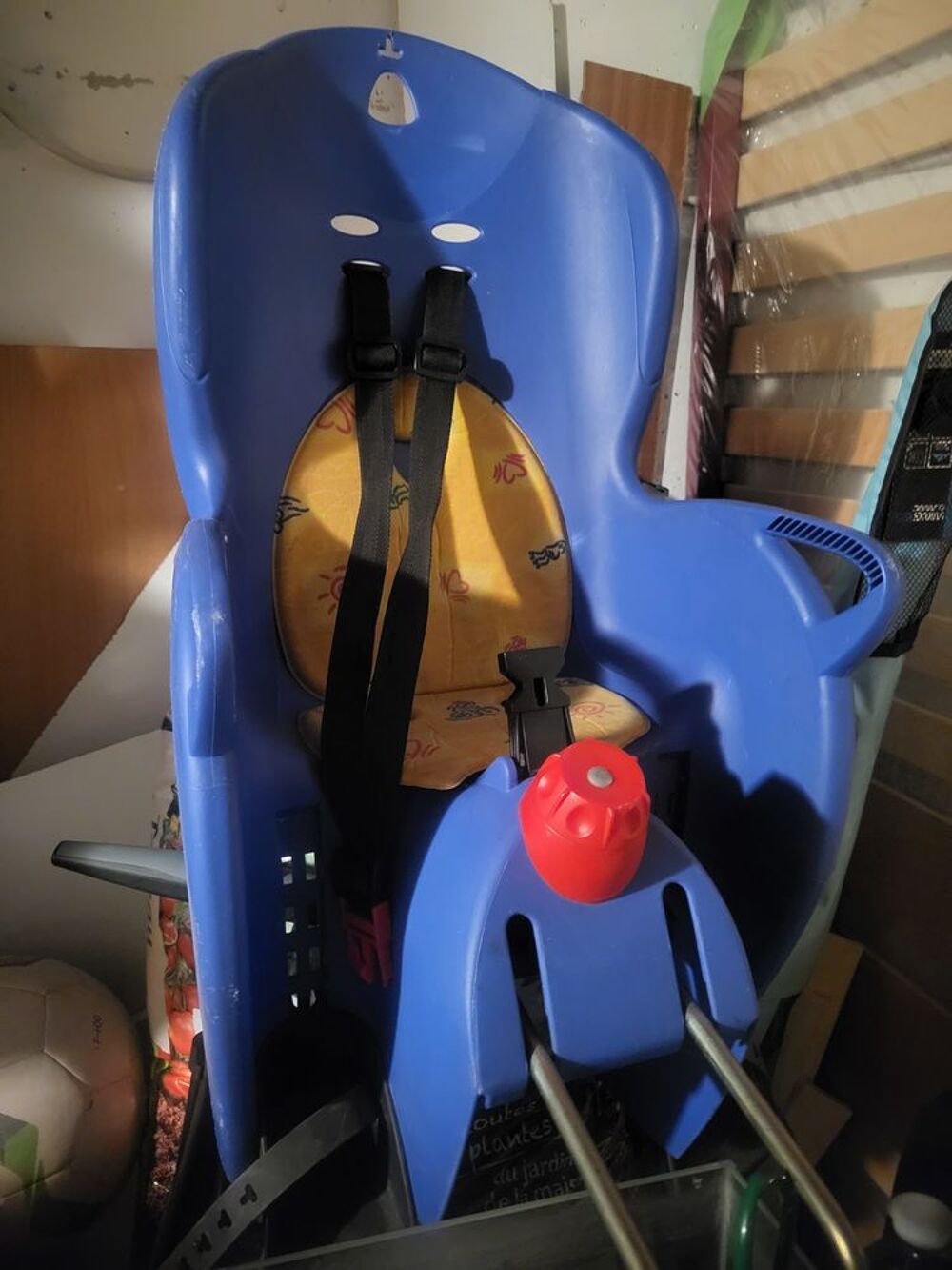 Chaise enfant pour v&eacute;lo. Puériculture