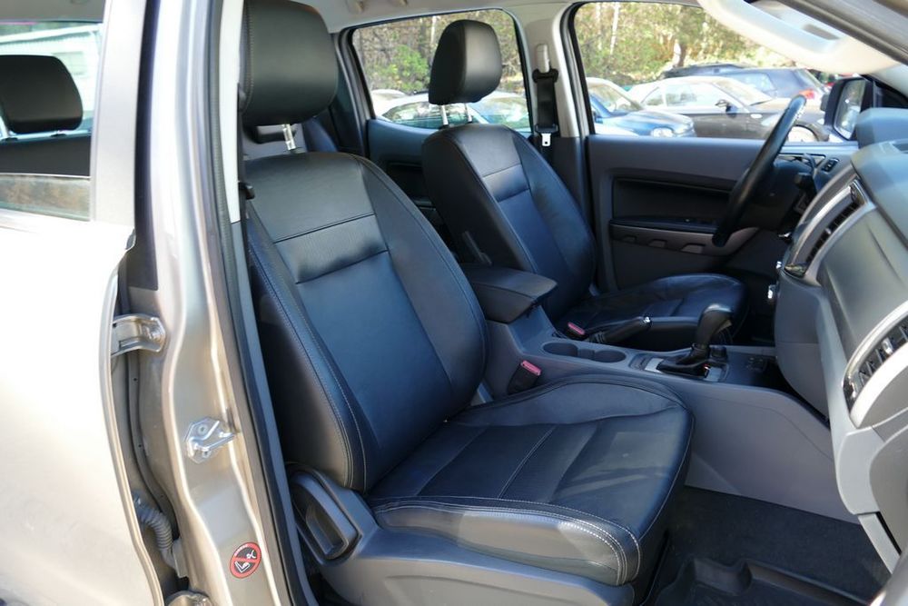 Ranger FORD RANGER 3.2 200 Ch LIMITED BVA 2017 occasion 13600 La Ciotat