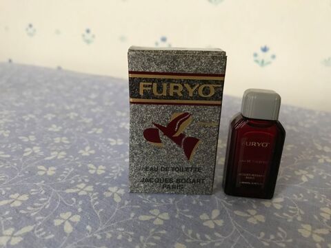 Miniature de parfum J Bogart 2 Vincennes (94)