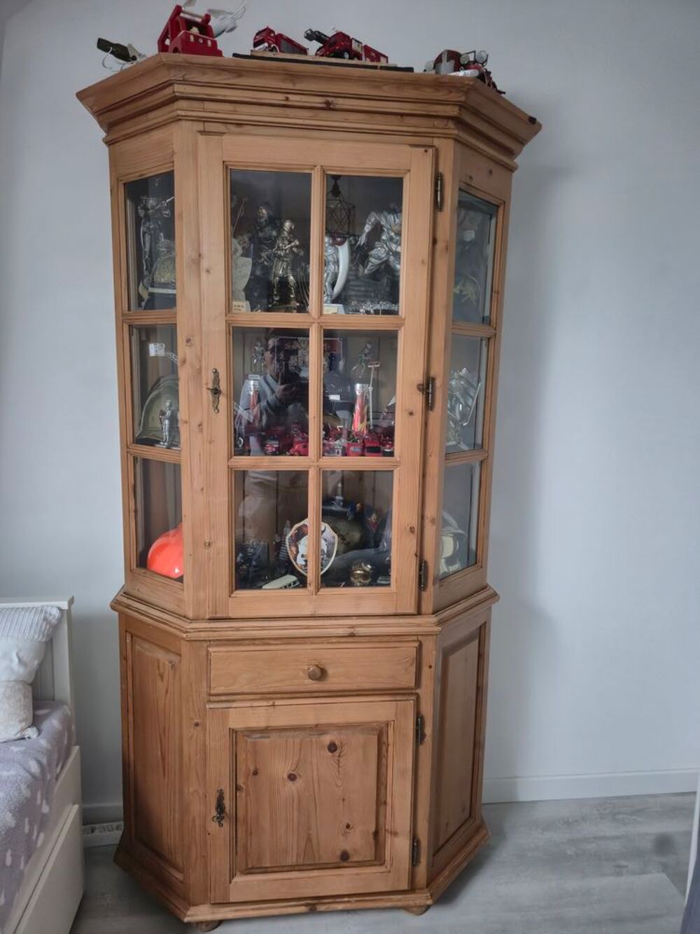 Belle Vitrine 
Bois naturel 
Meubles