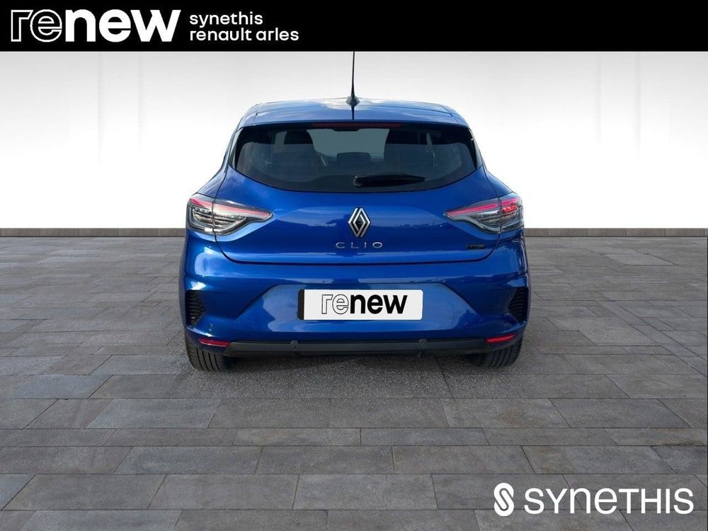 Clio V Clio E-Tech full hybrid 145 Evolution 2024 occasion 13200 Arles