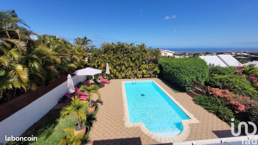 Vente Villa villa de 190m2 sur 715m2 de terrain, une piscine La réunion