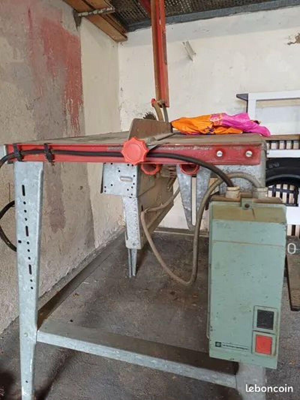 Scie a bois Bricolage