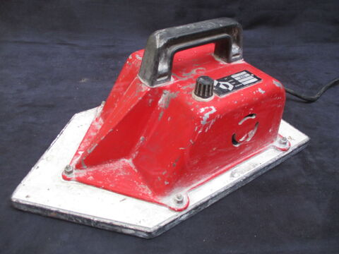 Batte vibrante pour carrelage 150 Cagnes-sur-Mer (06)