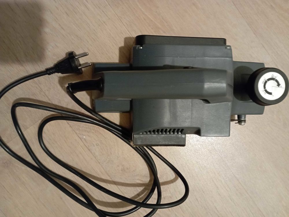 &agrave; vendre raboteuse &eacute;lectrique Bricolage