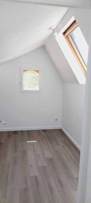  Appartement à louer 4 pièces 72 m²