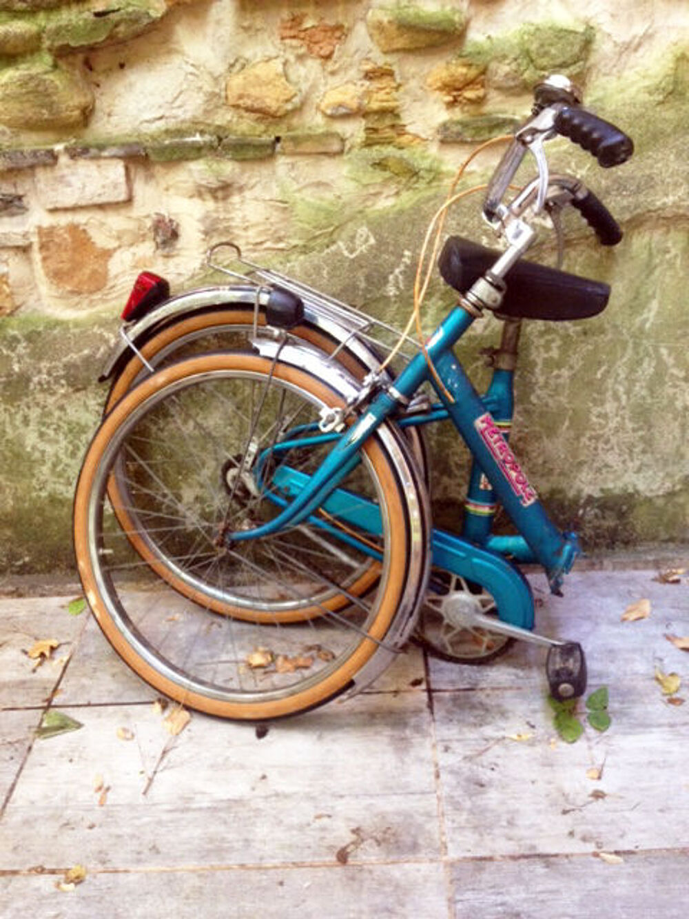 vintage V&eacute;lo Metropole pliant 24' en bon &eacute;tat pr&ecirc;t &agrave; rouler Vélos