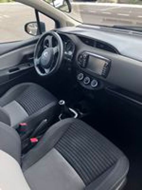 Yaris 69 VVT-i Active 2017 occasion 27100 Le Vaudreuil
