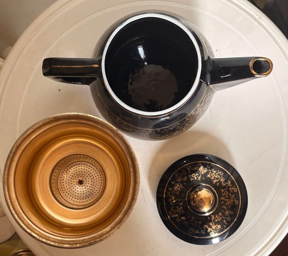 Cafeti&egrave;re vintage Salem noire et dor&eacute;e €" Made in France 