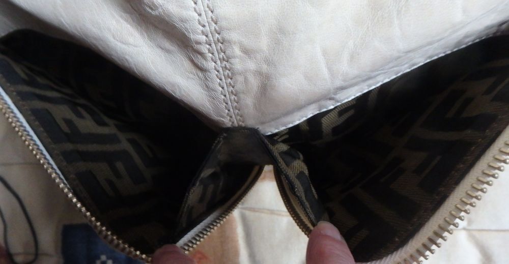 Fendi tr&egrave;s beau sac &agrave; main cuir Maroquinerie