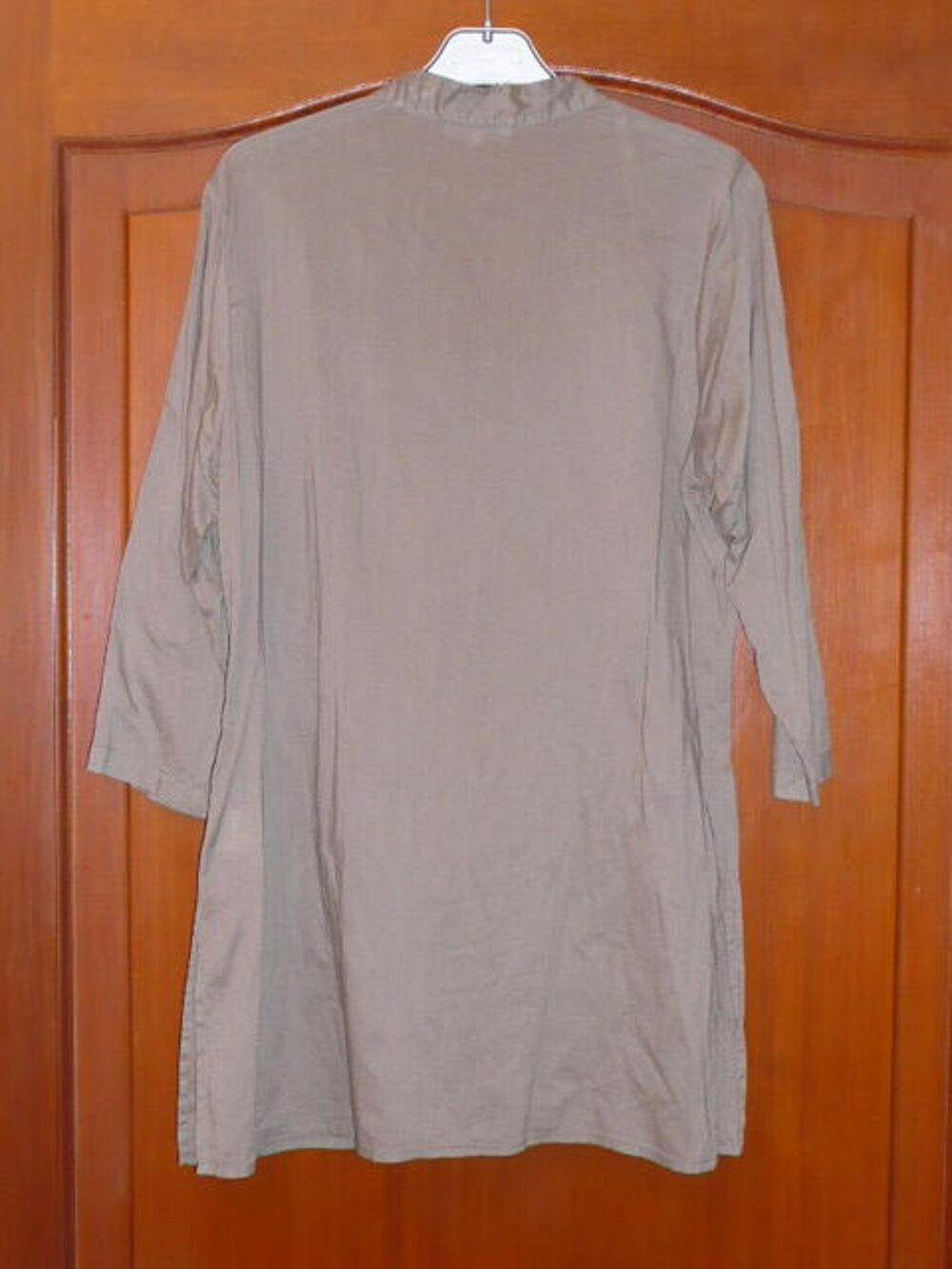 TUNIQUE KAKI JOFRATI T40 Vêtements