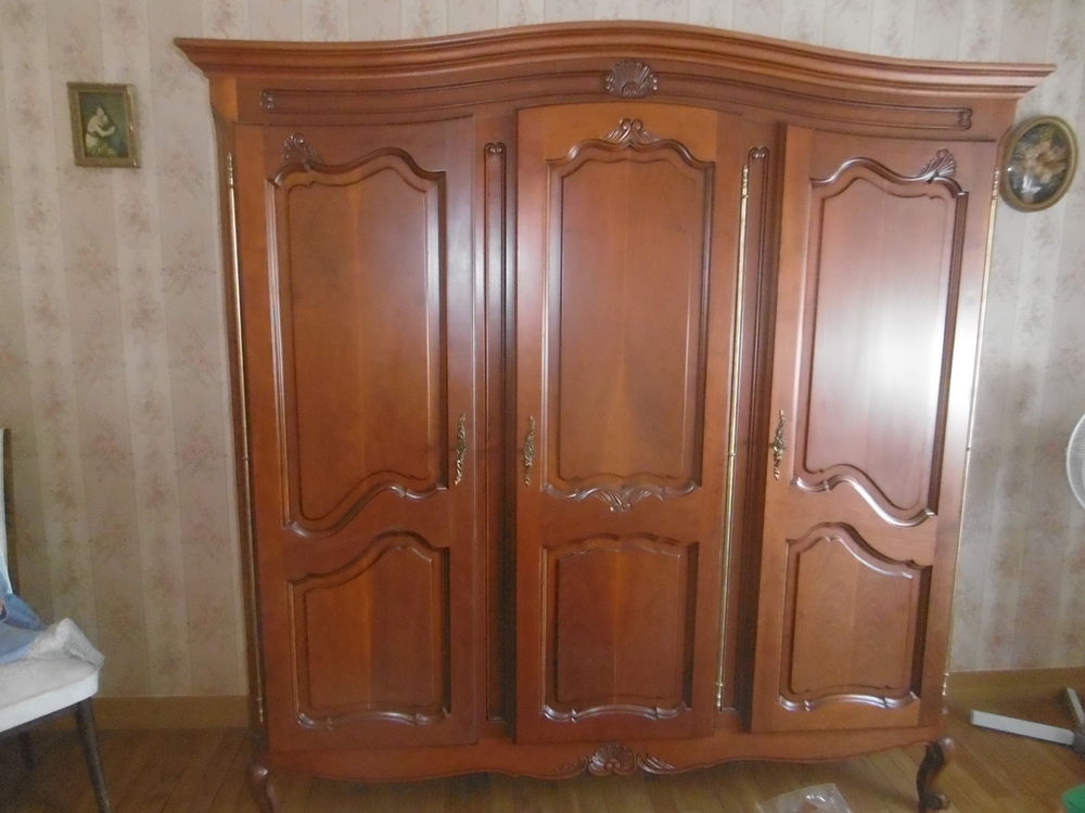 Armoire en merisier Meubles