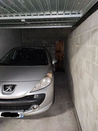 Parking / Garage � louer 12 m�